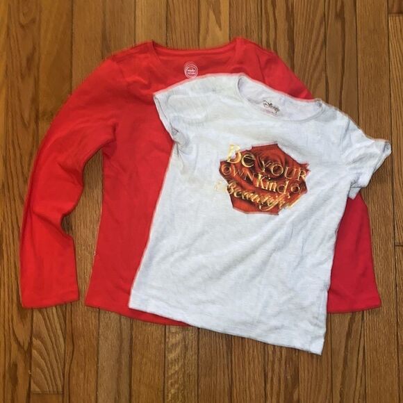 Size 7/8 girls Disney T-shirt (gently worn) and NWT long sleeve shirt - Picture 1 of 7